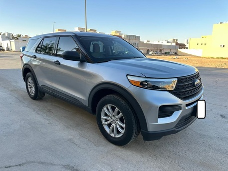 Riyadh, Vehicles, Cars & Trucks , SAR 105000,  Ford Explorer XLT,  2021,  Automatic,  92000 KM,    With Mid Options 4WD For Sales (New Shape) Family Exit Sales