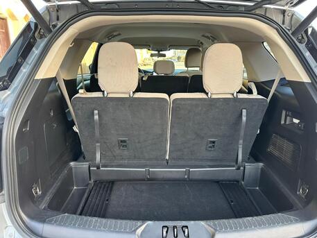 Riyadh, Vehicles, Cars & Trucks , SAR 105000,  Ford Explorer XLT,  2021,  Automatic,  92000 KM,    With Mid Options 4WD For Sales (New Shape) Family Exit Sales