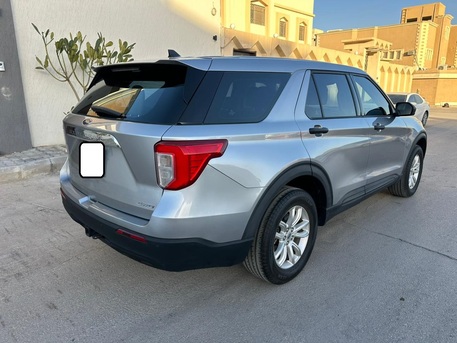 Riyadh, Vehicles, Cars & Trucks , SAR 105000,  Ford Explorer XLT,  2021,  Automatic,  92000 KM,    With Mid Options 4WD For Sales (New Shape) Family Exit Sales