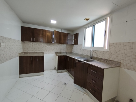 Hoora, Apartments, Flats, Houses & Villas, BHD 180/year,  2 BR,  Hoora:- 2Bhk Commercial Flat/Office On Rent..