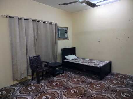 Al Thuqbah, Rooms for Rent, SAR 800/month,  Furnished Room Available In 2bhk Flat