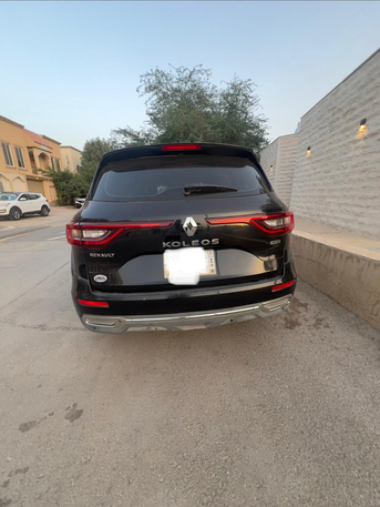 Riyadh, Vehicles, Cars & Trucks , SAR 29000,  Renault Koleos,  2018,  Automatic,  135000 KM,    Black Full Option For Sale