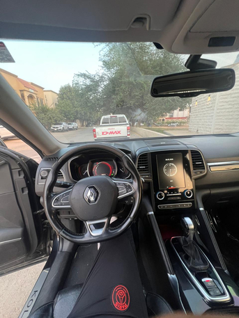 Riyadh, Vehicles, Cars & Trucks , SAR 29000,  Renault Koleos,  2018,  Automatic,  135000 KM,    Black Full Option For Sale