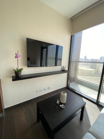 Juffair, Housing Exchanges, BHD 270/month,  Studio,  50 Sq. Meter,  For Rent A Luxurious New Studio Apartment In Juffair, Overlooking The Sea, With A Balcony,