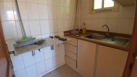 Manama, Apartments, Flats, Houses & Villas, BHD 130/month,  1 BR,  Ras Ruman:- Close To Almoayyed Parking.  1BHK Unfurnished Flat On Rent.  Bd 130/- With EWA