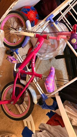 Riyadh, Bicycles, SAR 200,  Girls