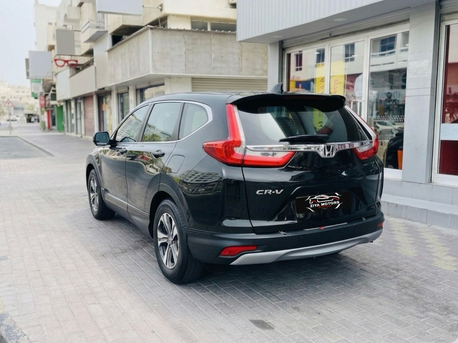 Ras Rumman, Vehicles, Cars & Trucks , BHD 6799,  Honda CR-V,  2017,  Automatic,  77800 KM,  Honda CRV -  - Zero Accident - Single Owner - Agent Maintained