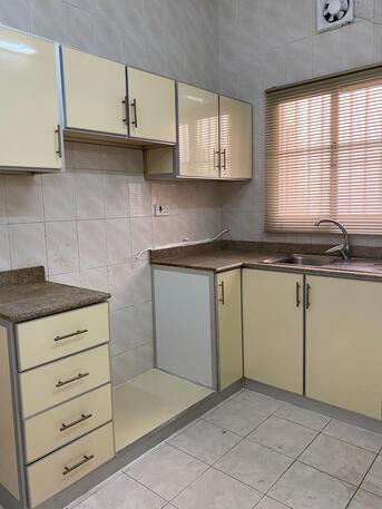 Hoora, Apartments, Flats, Houses & Villas, BHD 220/month,  2 BR,  Flat For Rent In Hoora With EWA , Nearby Tea House