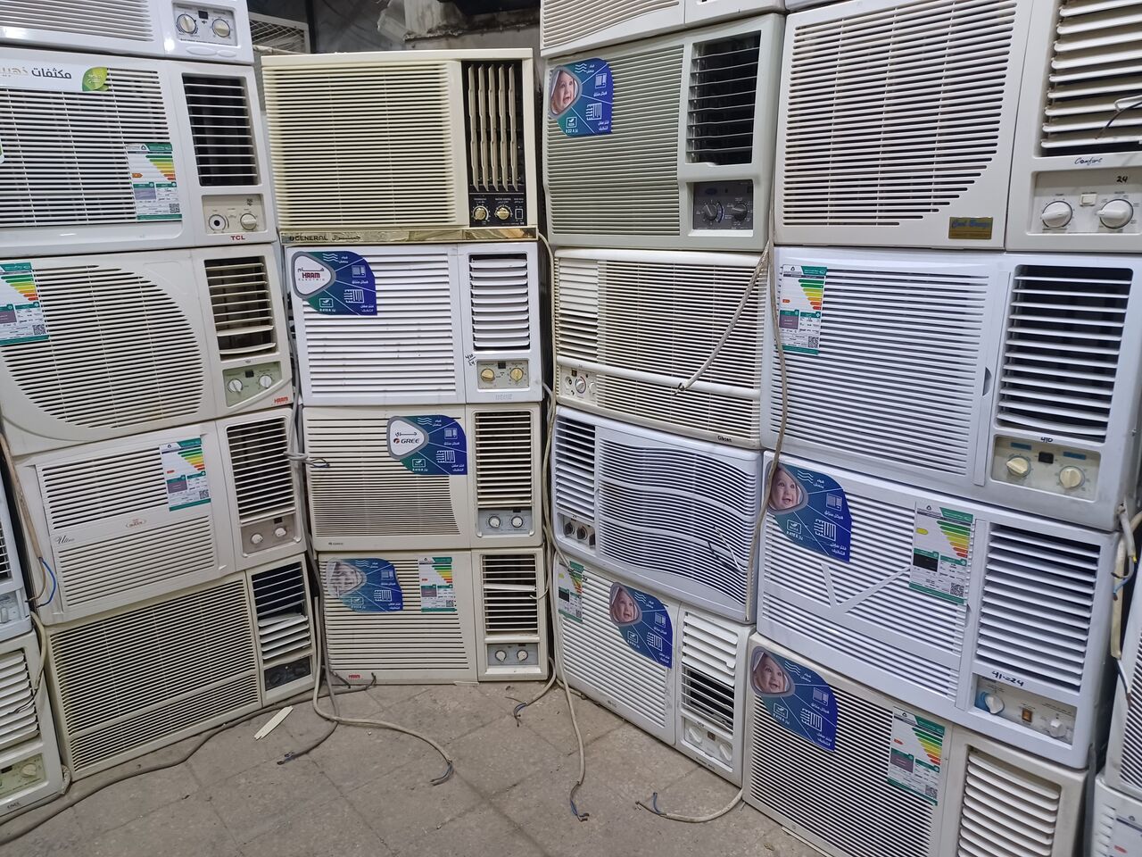 Riyadh, Air Conditioners, SAR 300,  Window AC And Split AC For Sale With Installation Available