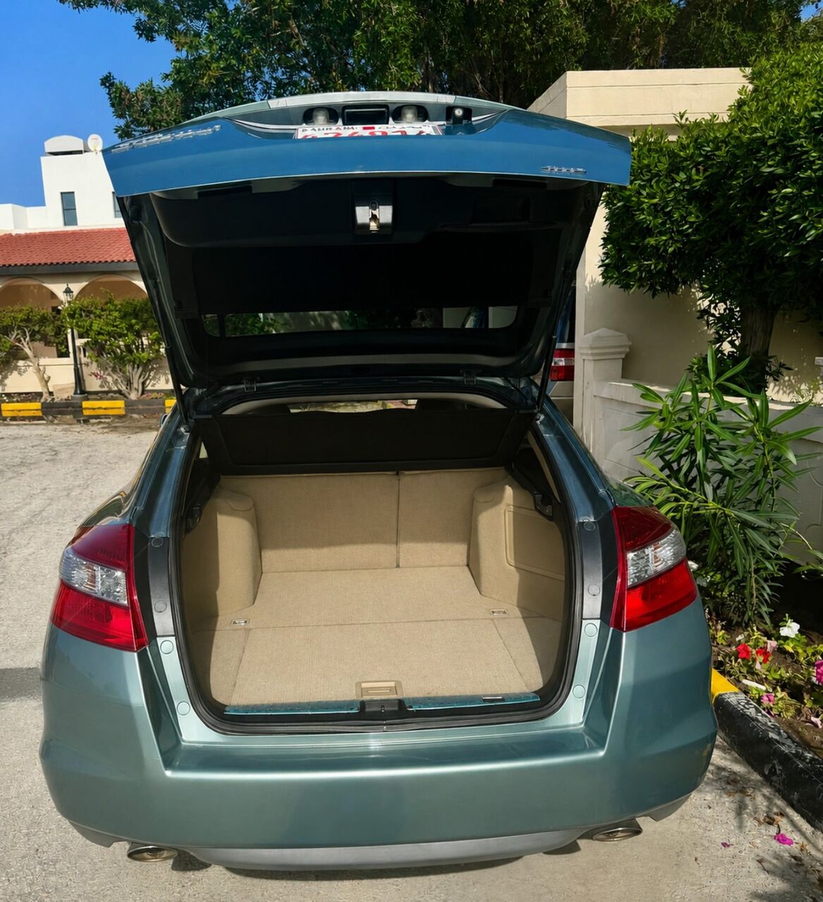 Janabiya, Vehicles, Cars & Trucks , BHD 2600,  Honda Accord Crosstour,  2012,  Automatic,  140000 KM,  Honda Crosstour  3.5L V6 Real Time 4WD (USA Manufactured)