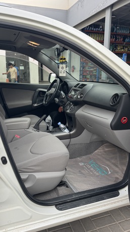 Riyadh, Vehicles, Cars & Trucks , SAR 35000,  Toyota RAV4 Limited,  2012,  Automatic,  280000 KM,    (Single Owner)