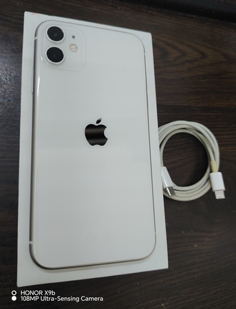 Dammam, Mobile Phones, SAR 950,  IPhone 11 For Sale &ndash; Good Condition (White Color)