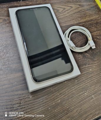 Dammam, Mobile Phones, SAR 950,  IPhone 11 For Sale &ndash; Good Condition (White Color)