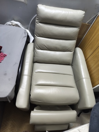 Al Saadah, Furniture, SAR 250,  Recliner Chair