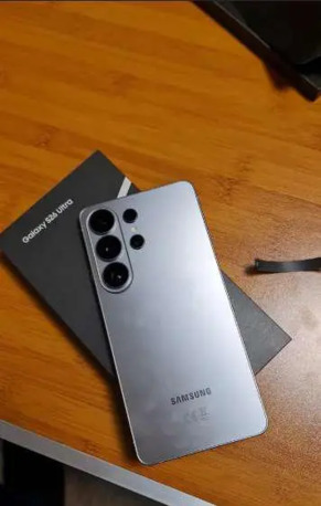 Jeddah, Mobile Phones, SAR 4999,  Samsung Galaxy S26 Ultra 512GB Silver Shadow Color