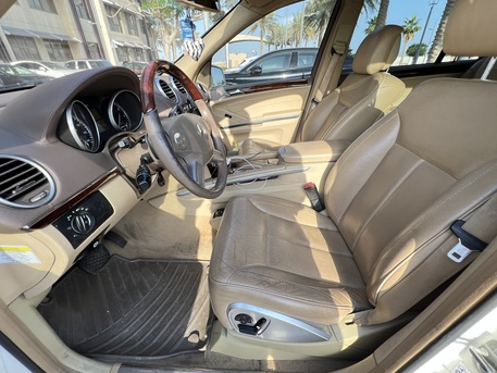 Khobar, Vehicles, Cars & Trucks , SAR 32000,  Mercedes GL550,  2011,  Automatic,  297 KM,   Model