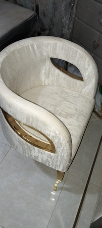 Riyadh, Furniture, SAR 750,  Archie Dressing Table Set With Mirror Chair
