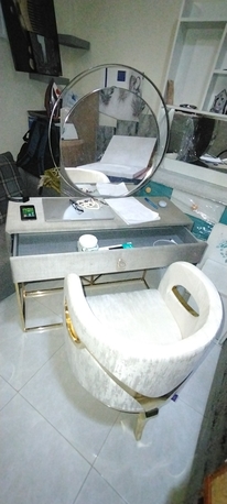 Riyadh, Furniture, SAR 750,  Archie Dressing Table Set With Mirror Chair