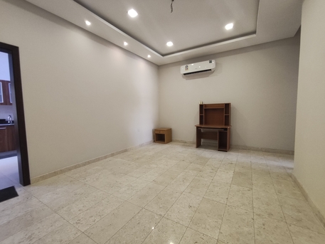 Salmabad, Apartments, Flats, Houses & Villas, BHD 220/year,  1 BR,  Salmabad:- Groundfloor Spacious 1Bhk Semifurnished Flat On Rent With Unlimited Ewa..