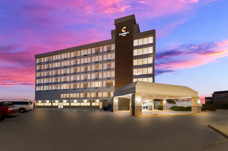 New York, Travel, Relax & Recharge At Comfort Inn South Oceanfront