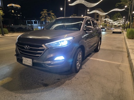 Khobar, Vehicles, Cars & Trucks , SAR 42000,  Hyundai Tucson,  2016,  Automatic,  103000 KM,  Mid Option 2.0 LTR Engine. Feels Like New.
