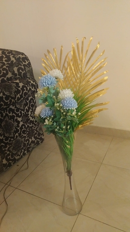 Tubli, Household Items, BHD 4,  Glass Vase With Artificial Flowers