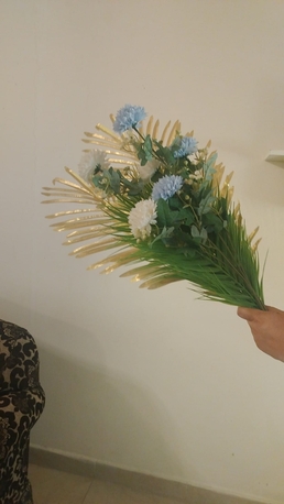 Tubli, Household Items, BHD 4,  Glass Vase With Artificial Flowers