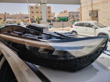 Riyadh, Auto Parts, SAR 800,  Head Light And Signal Light Driver Side Of Hyundai Elantra 2025 Model