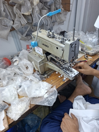 Olaya, Jobs, Kanch Batan