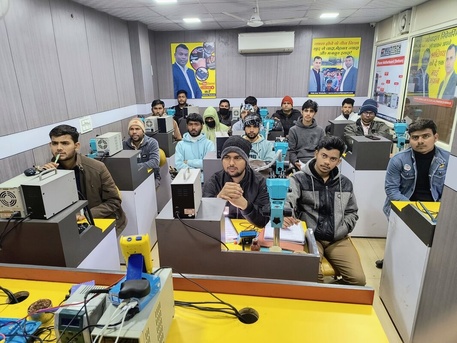 New Delhi, Education, What Makes The Mobile Repairing Course Popular At Multitech Institute?