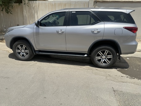 Riyadh, Vehicles, Cars & Trucks , SAR 97000,  Toyota Fortuner,  2023,  Automatic,  101604 KM,