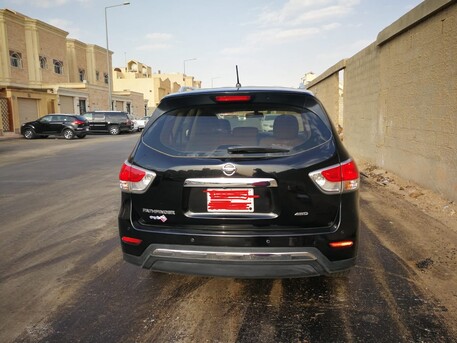 Riyadh, Vehicles, Cars & Trucks , SAR 40000,  Nissan Pathfinder,  2014,  Automatic,  195000 KM,    For Sale