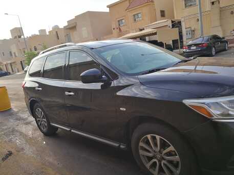 Riyadh, Vehicles, Cars & Trucks , SAR 40000,  Nissan Pathfinder,  2014,  Automatic,  195000 KM,    For Sale
