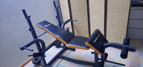 Al Malaz, Sporting Goods, SAR 500,  Health Sports Multi-purpose Weight Bench With A Barbell Rack