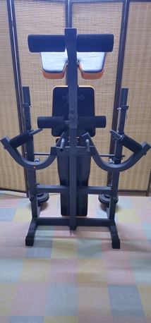 Al Malaz, Sporting Goods, SAR 500,  Health Sports Multi-purpose Weight Bench With A Barbell Rack