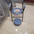 SAR 70,  Toilet Commode Chair / Portable Toilet Chair - Like New