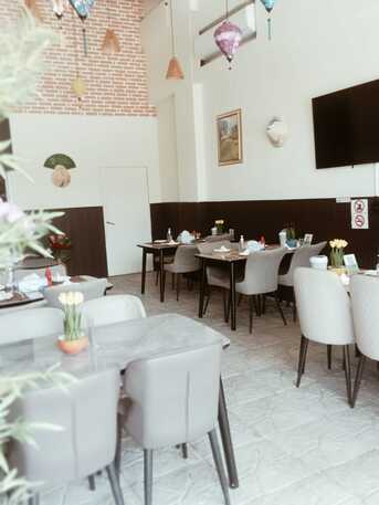 Janabiya, Businesses For Sale, For Urgent Sale : Restaurant For Sale