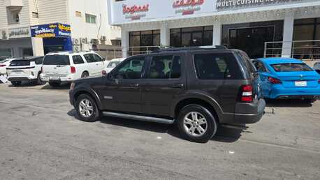 Riyadh, Vehicles, Cars & Trucks , SAR 17500,  Ford Explorer,  2008,  Automatic,  284215 KM,