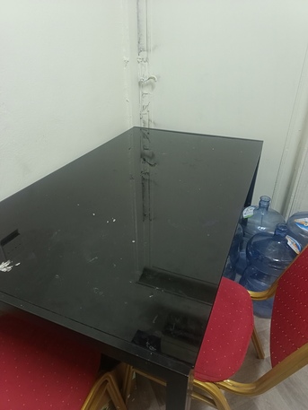 Al Malaz, Household Items, SAR 300,  Glass Dining Table (Black Color) And Adjustable Rack For All Purpose