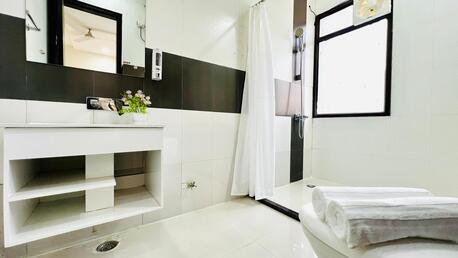 Gurgaon, Apartments, Flats, Houses & Villas, INR 2500/day,  Furnished,  Studio,  350 Sq. Feet,  BLUO STAYS SERVICE APARTMENTS DLF CYBER CITY GURGAON