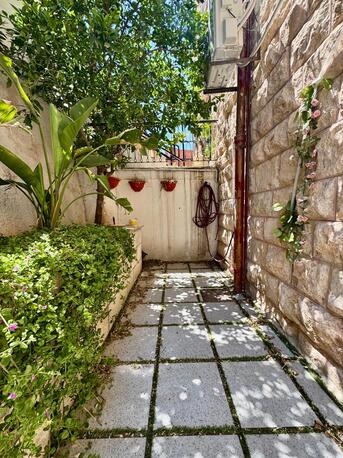 Amman, Apartments, Flats, Houses & Villas, JOD 7000/year,  Furnished,  2 BR,  90 Sq. Meter,  Furnished Cozy Apartment For Rent In 2nd Circle