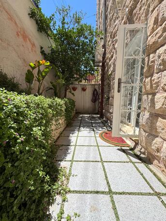 Amman, Apartments, Flats, Houses & Villas, JOD 7000/year,  Furnished,  2 BR,  90 Sq. Meter,  Furnished Cozy Apartment For Rent In 2nd Circle