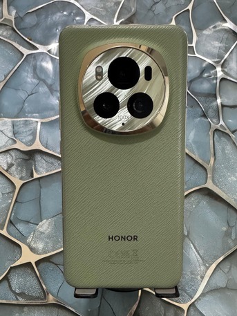 Isa Town, Mobile Phones, BHD 195,  HONOR Magic 6 Pro Excellent Condition