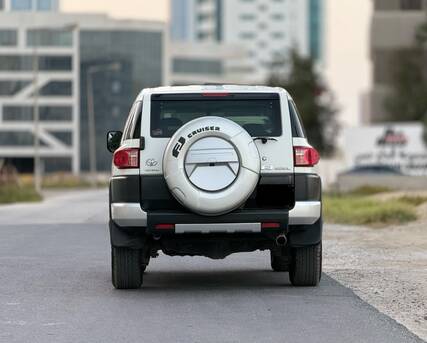 Manama, Vehicles, Cars & Trucks , BHD 5900,  Toyota FJ Cruiser,  2012,  Automatic,  320000 KM,    MODEL WITH VERY-WELL MAINTAINED CAR