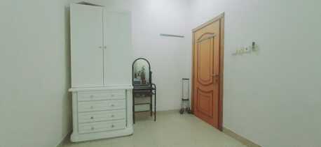 Juffair, Rooms for Rent, BHD 95/month,  BHD 95 / Month - 2 BR - Semi Furnished 2 Bedroom Flat For Sharing