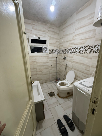 Al Malaz, Rooms for Rent, SAR 1200/month,  Semi-furnished Room Available For Rent In Malaz