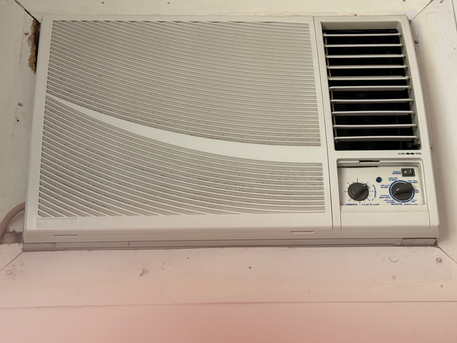 Al Olaya, Air Conditioners, SAR 650,  Window AC One Year Old Excellent Condition