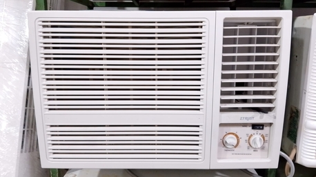Al Aziziyah, Air Conditioners, SAR 1,  For Sale, Used, Clean, Almost New Window Air Conditioners, With Warranty, With Delivery
