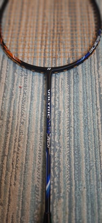 Riyadh, Sporting Goods, SAR 200,  I Am Selling Yonex Voltric 40i Badminton Racket