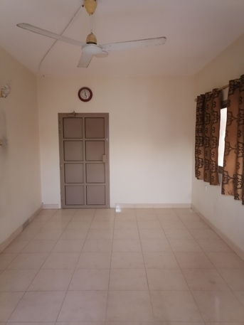 Manama, Offices, BHD 120,  Commercial Flat In Karzakkan